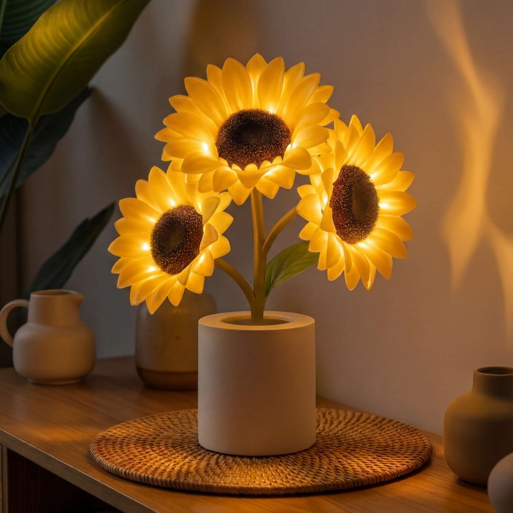 Shimmering Sunflower Lamp